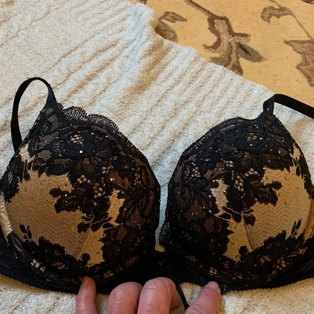 bombshell Victoria Secret 34B lot of 3 EXCELLENT